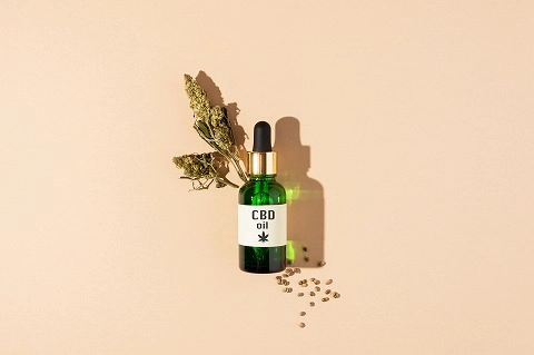 CBDって安全？何に効くの？話題の成分を徹底解説！