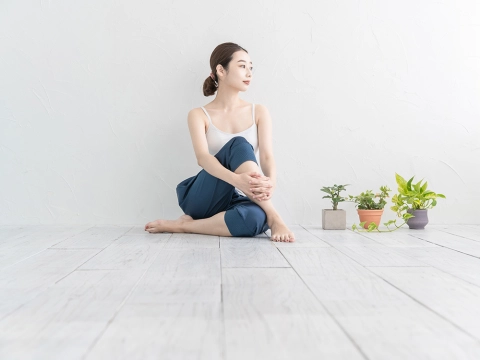 自宅でできる簡単骨盤ストレッチ！〈柔整師監修〉